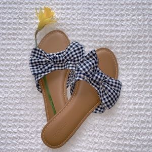 Old Navy Sandals size 8 new with tags